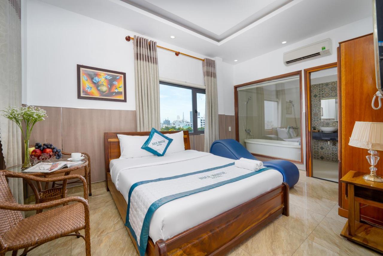 Nice House Hotel - Near My Khe Beach Дананг Экстерьер фото